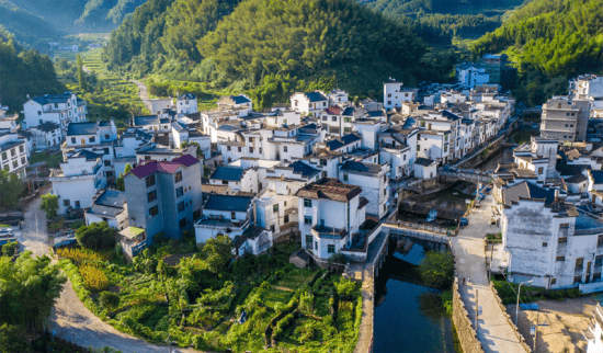 休宁县岭南乡三溪村:全国文明村的美丽"蝶变"