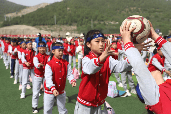 神马：2024澳门历史开奖记录-体育：周周有比赛 月月有奖颁 福田区校园体育联赛启动  第5张