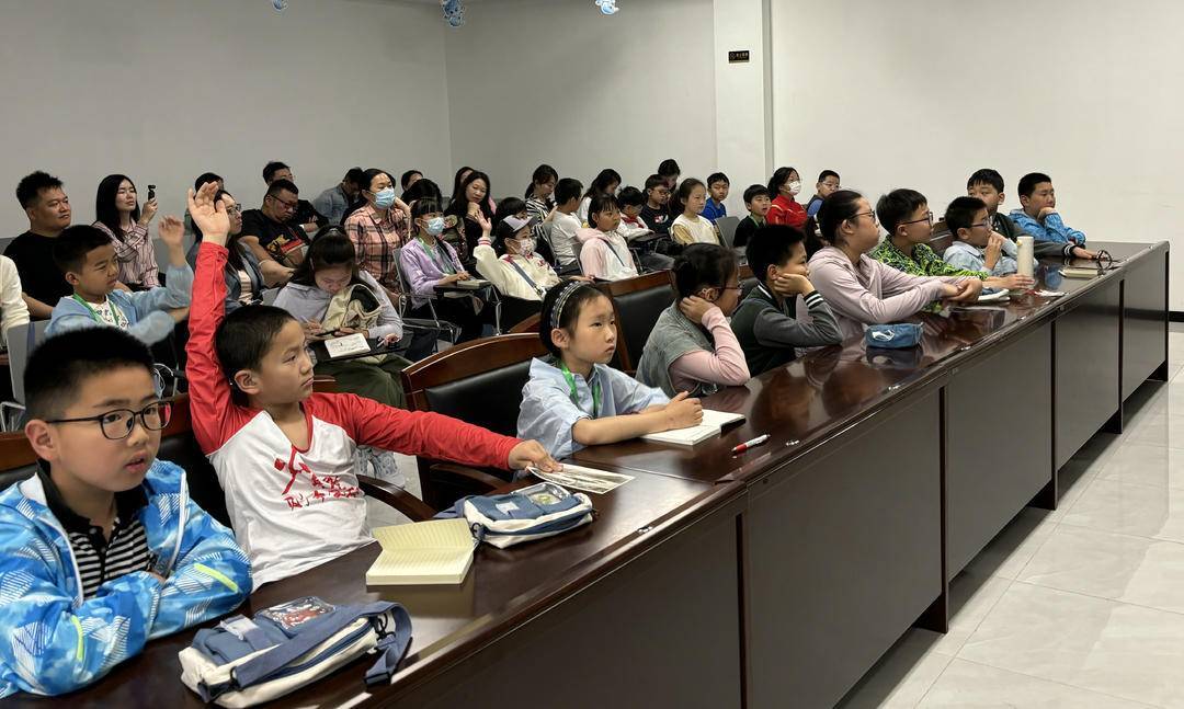 视频|南京环境小记者实践活动再启程 探秘奇妙水下森林