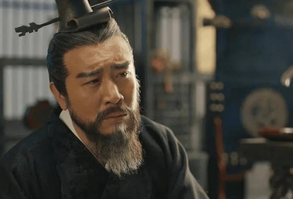 2010年,他在家传统剧《大宅门2》中出演痞里痞气的白占安一角,靠着