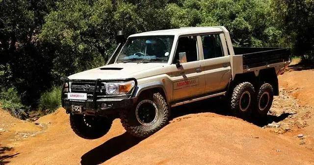 最强丰田陆巡lc79,6×6还能防弹!