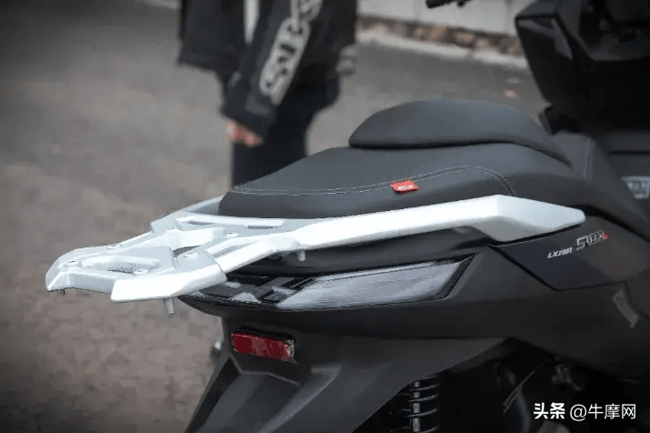 享受都市驾驶乐趣——无极sr250gt pro版测评_搜狐汽车_搜狐网