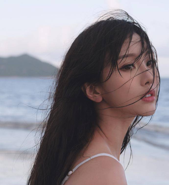 我现在不是逼良为娼,《喜爱夜蒲3》只是一套二级半电影,激情程度她