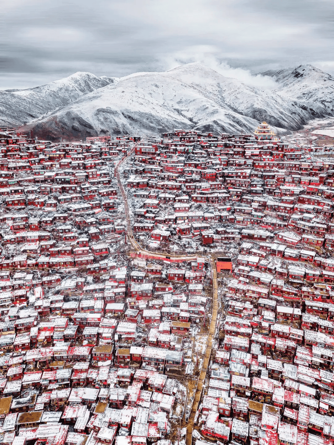 国内唯一"禁止成年男性"进入的地方!门票0元,风光不输稻城