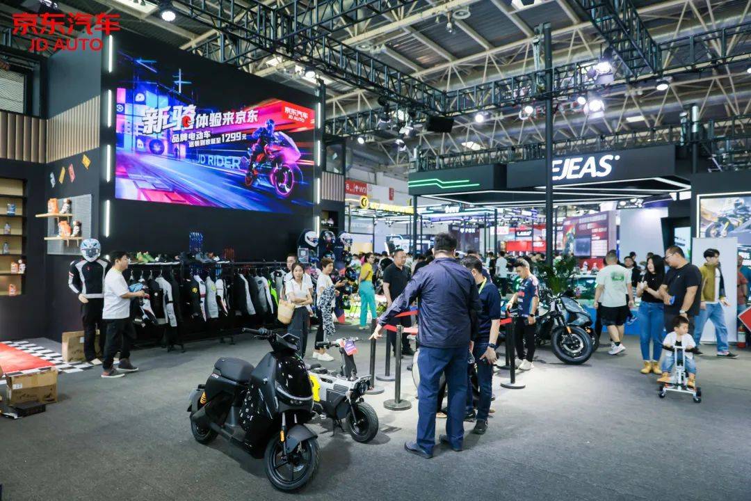 京东517骑行节:自营电动车送装到家低至1299元,电动车电池上门以旧换