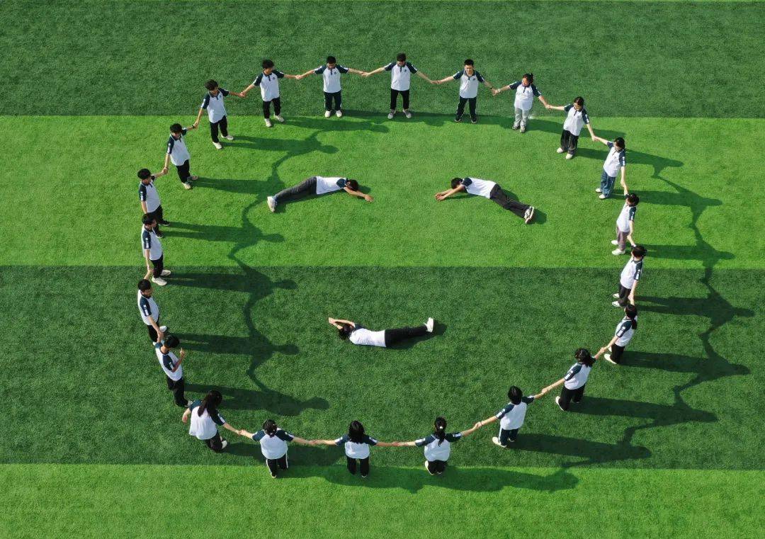 市文明办在市二中开展"12355中高考减压进行时·轻松备考在常宁"之