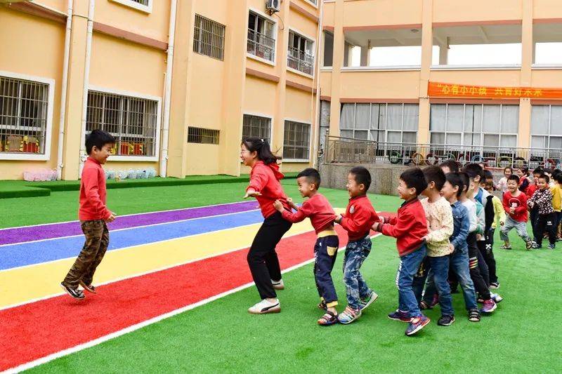 北流市东湖小学图片