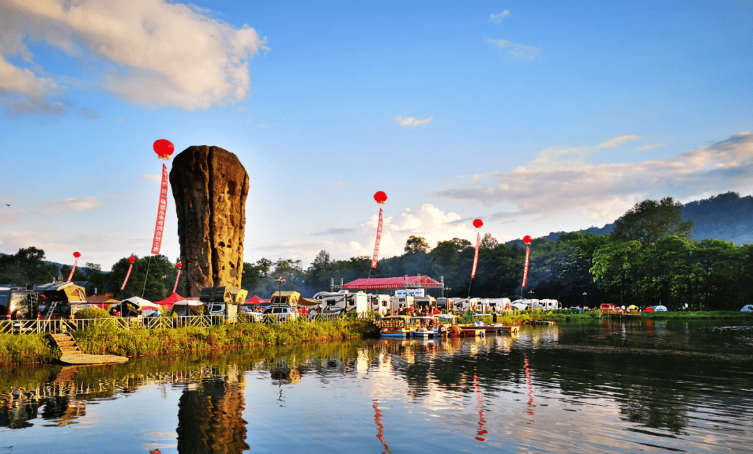 四季皆美是伊春_旅游_康养_森林