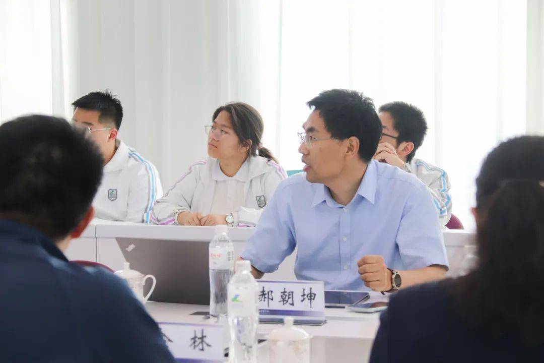 浙江工商大学与杭州学军中学(紫金港校区)签署重点生源基地协议