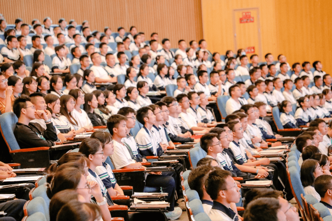 川大来了 | 四川大学走进凉山州西昌天立中学