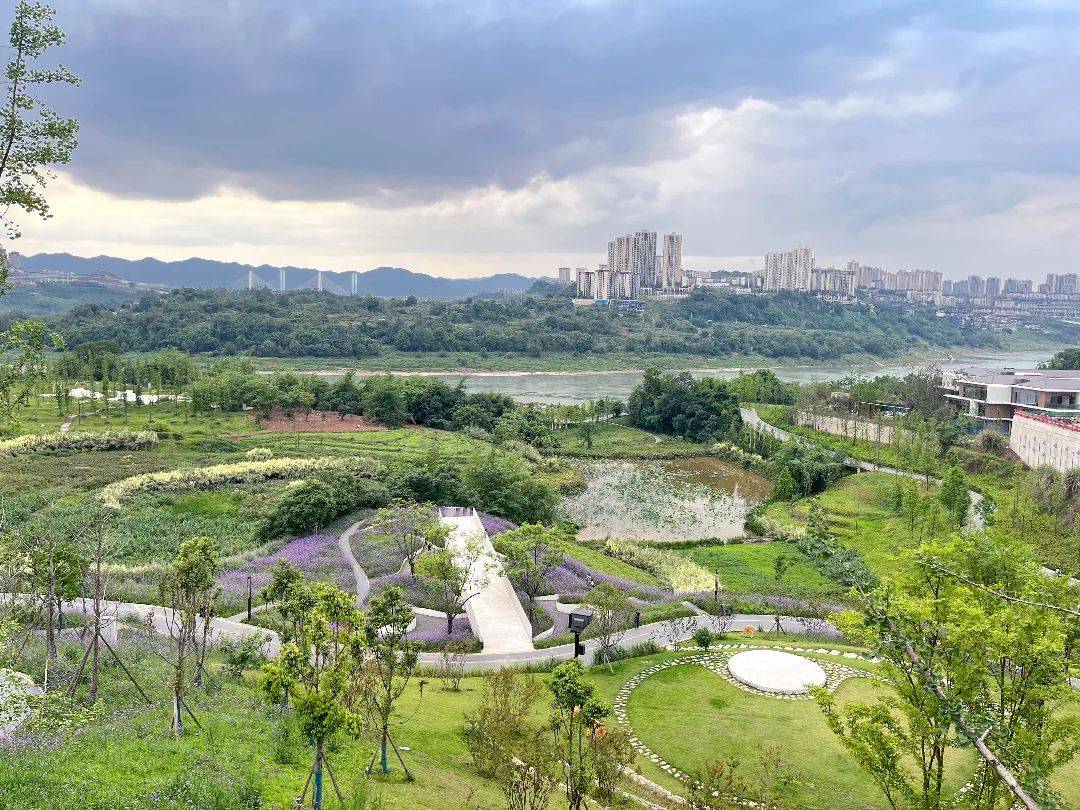 沿着礼嘉山城步道逛两江,这些公园景美又好耍!