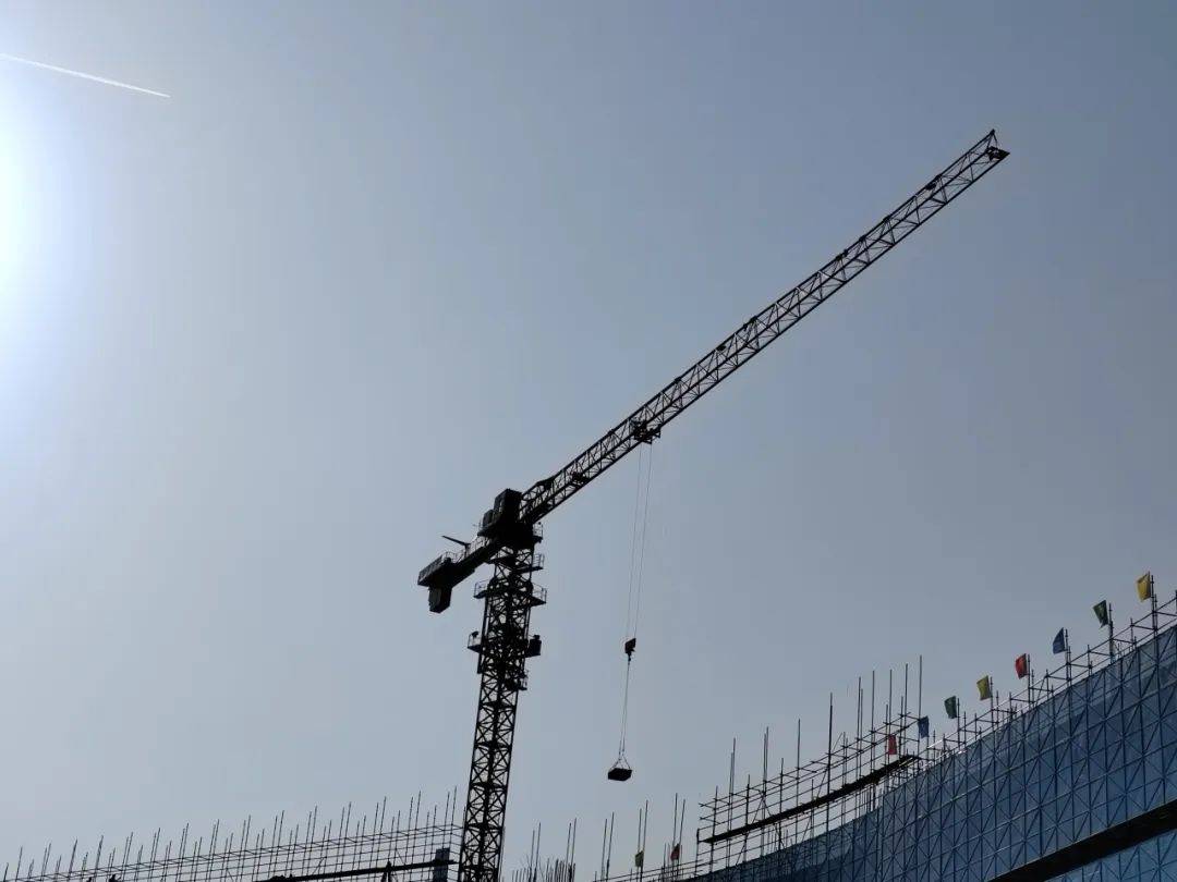 震惊!中建工地塔吊"无人驾驶"!_操作_作业_运行