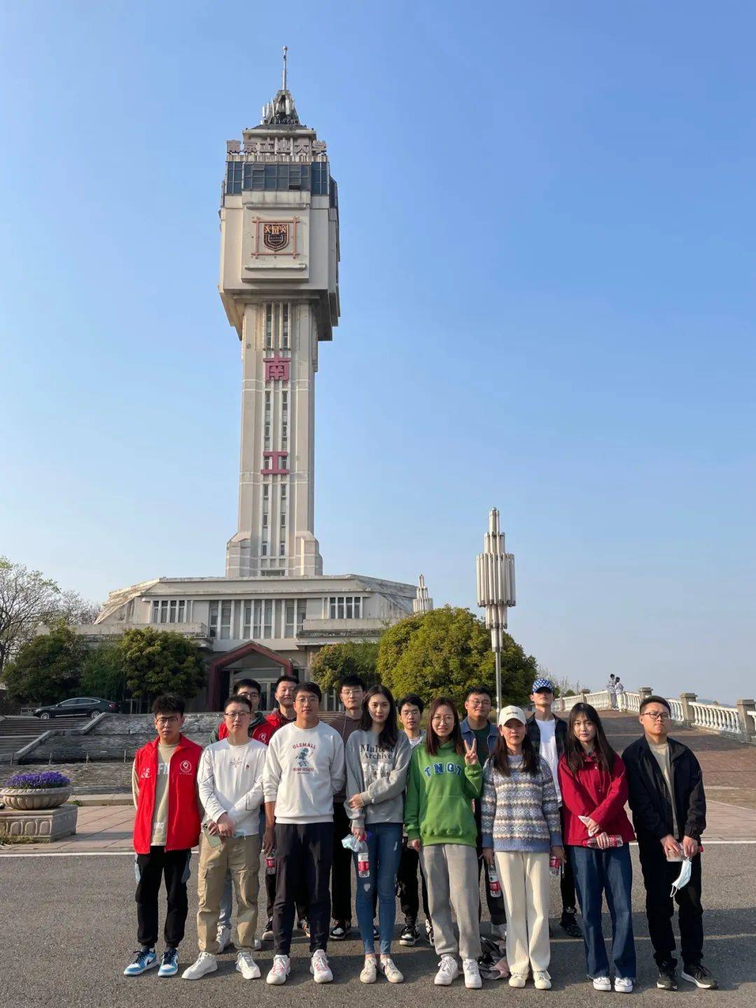 南京工业大学沉毅广场图片