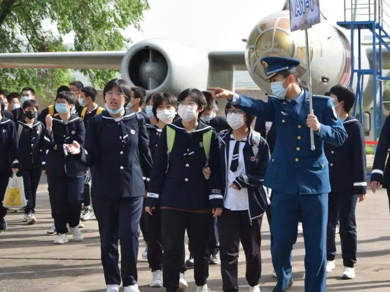 重温峥嵘岁月 展示强军风采 | 大学军用航空科技博物馆成立5周年