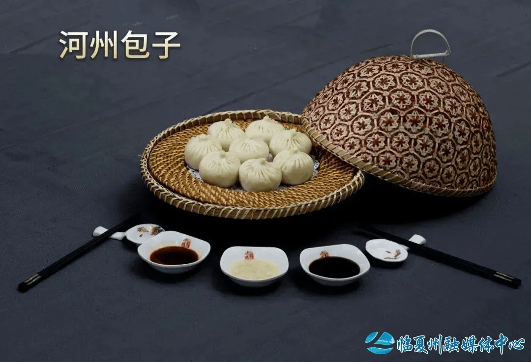 "获评甘肃省最具影响力餐饮品牌,"河州十大小吃"获评甘肃省地标名吃,"