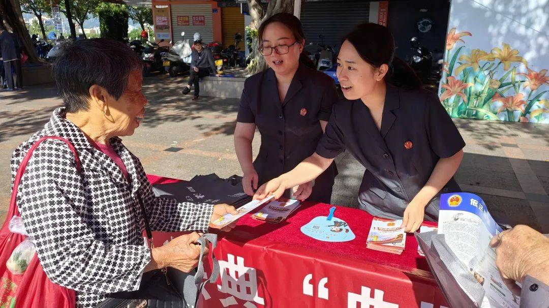 龙珠直播：香港免费资料最准一码-新闻：3岁男童被狗咬伤打4针疫苗18天后离世！狗咬人成了大新闻  第4张