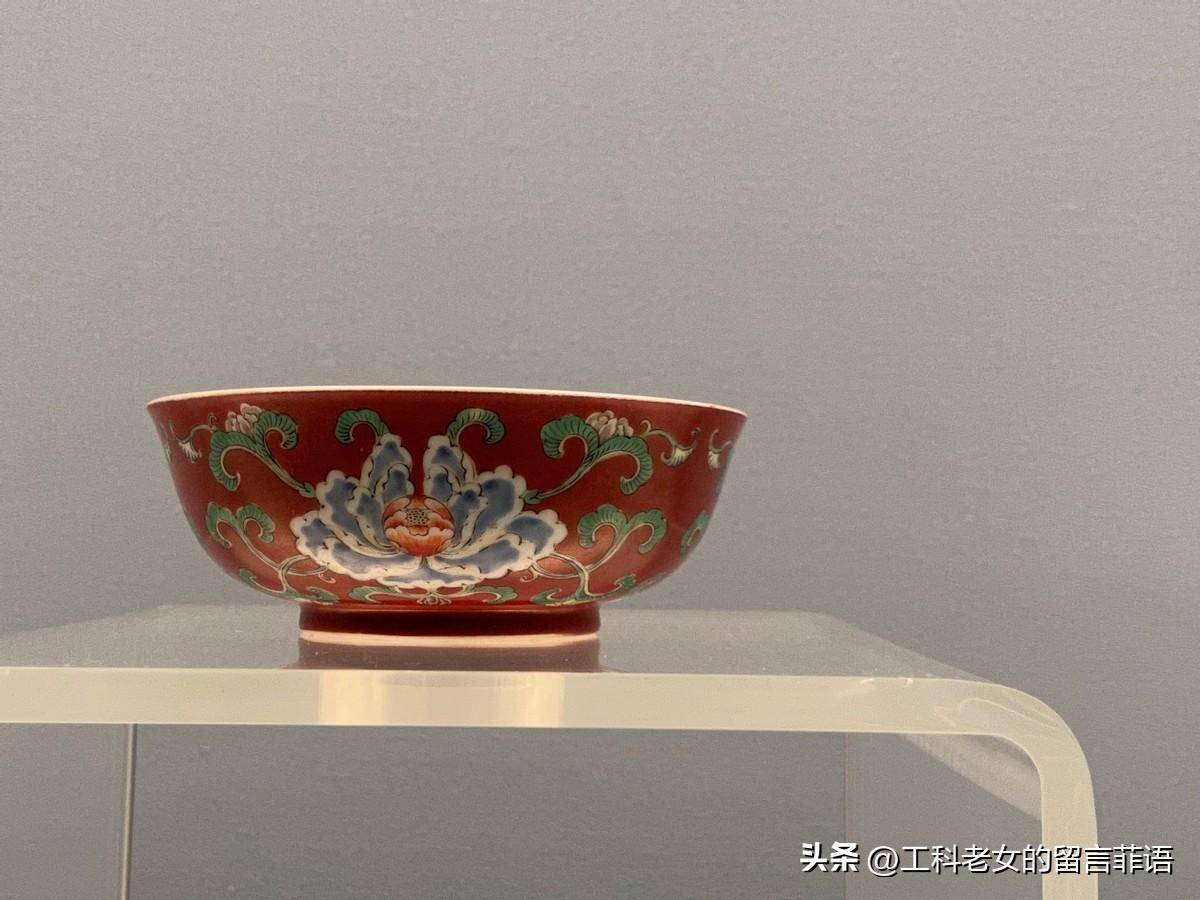 上博陶瓷:雍正粉彩,宫廷典雅美的典范_画面_瓷器_彩绘