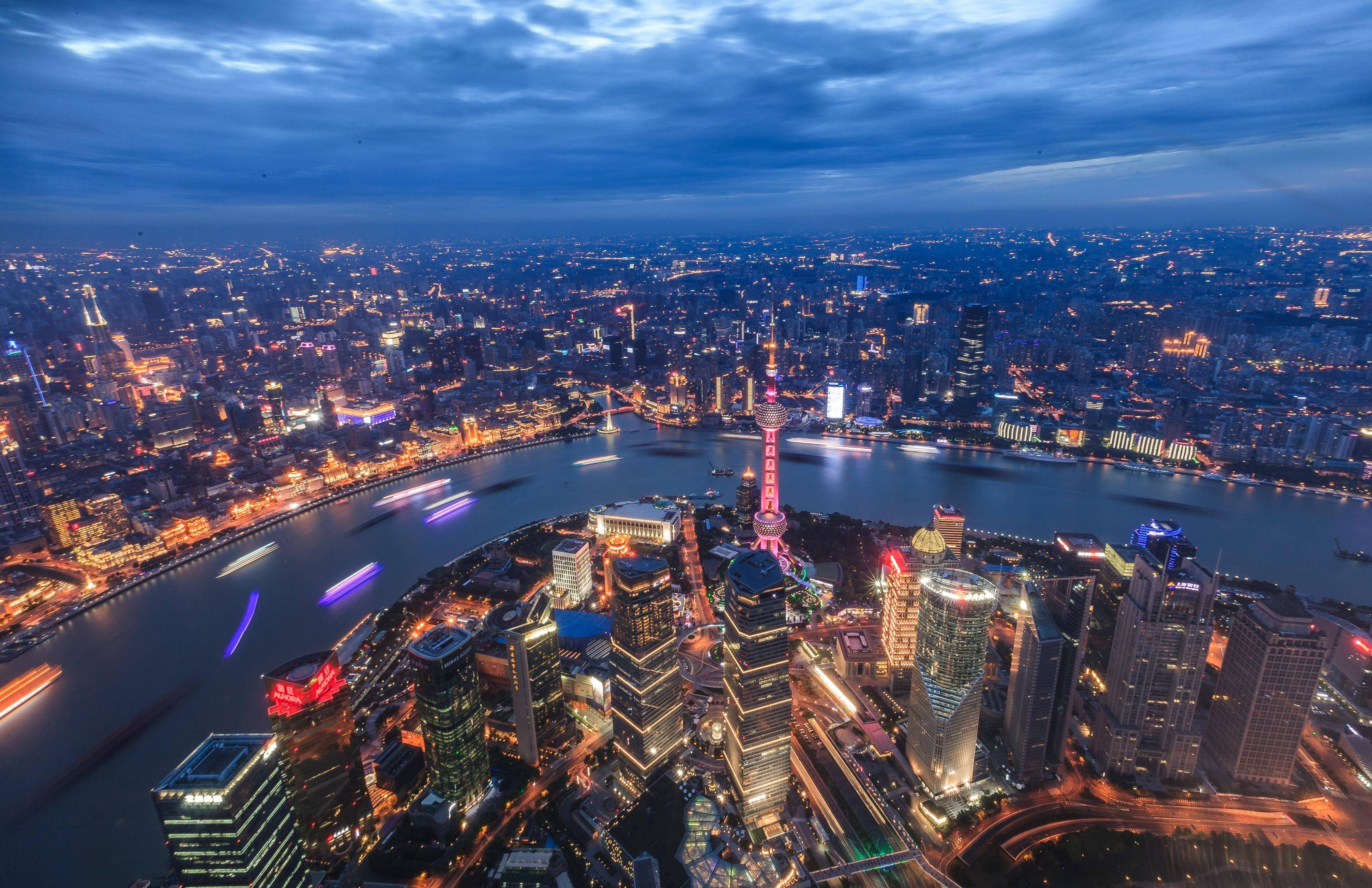 北京的夜景和上海的夜景相比