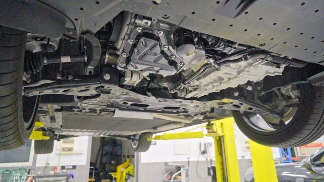 4km/h?领克07 em-p底盘有多牛?