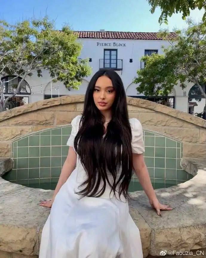 她的现场表现,让听众们久违地体会到沉浸音乐的快乐.