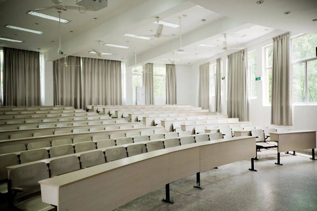 生活_窗户_教室