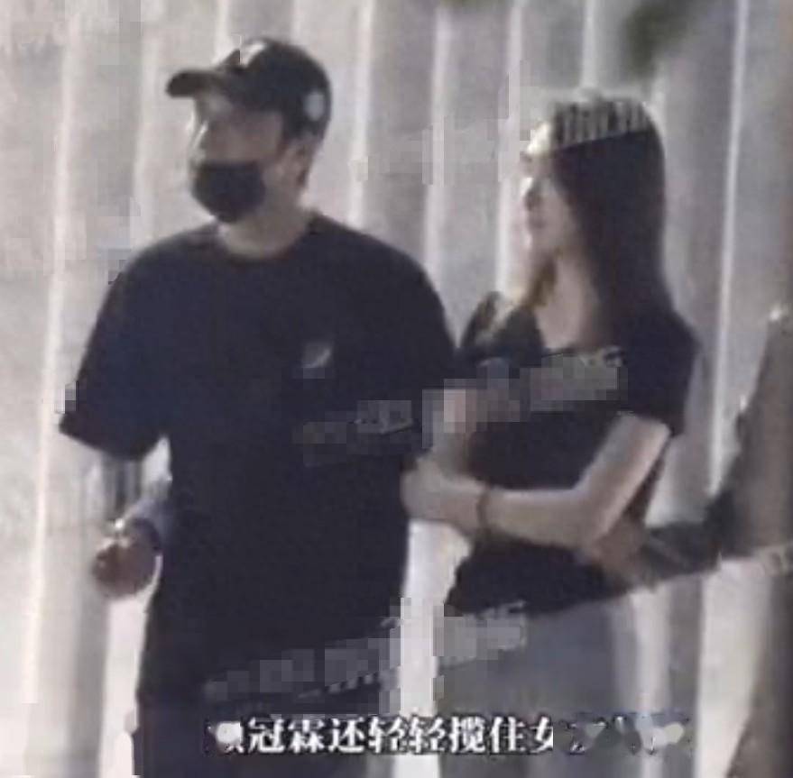 赖冠霖新恋情曝光:女生面容白皙身材火辣!网友:他好像总在恋爱