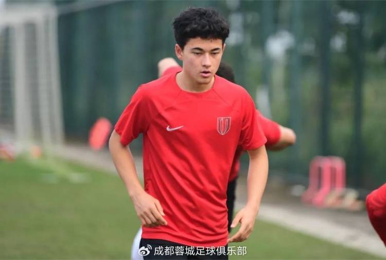 成都蓉城小将入选中国U-16、U-19国家男子足球队！