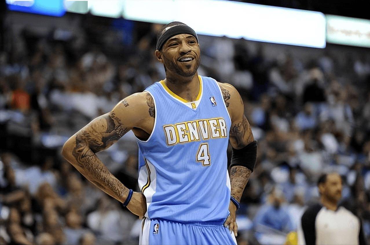 他在中国打12场比赛,骗走了265万,坑了中国篮协,也搞乱了cba