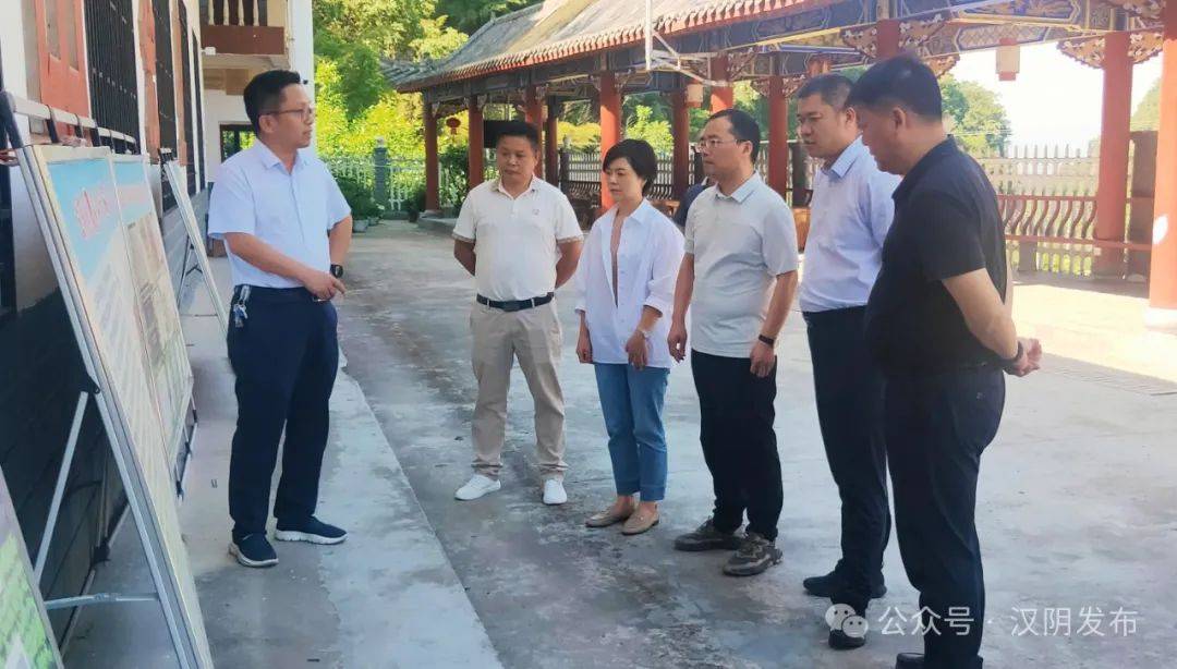 溧阳市委副书记,政法委书记庄松年来汉阴调研