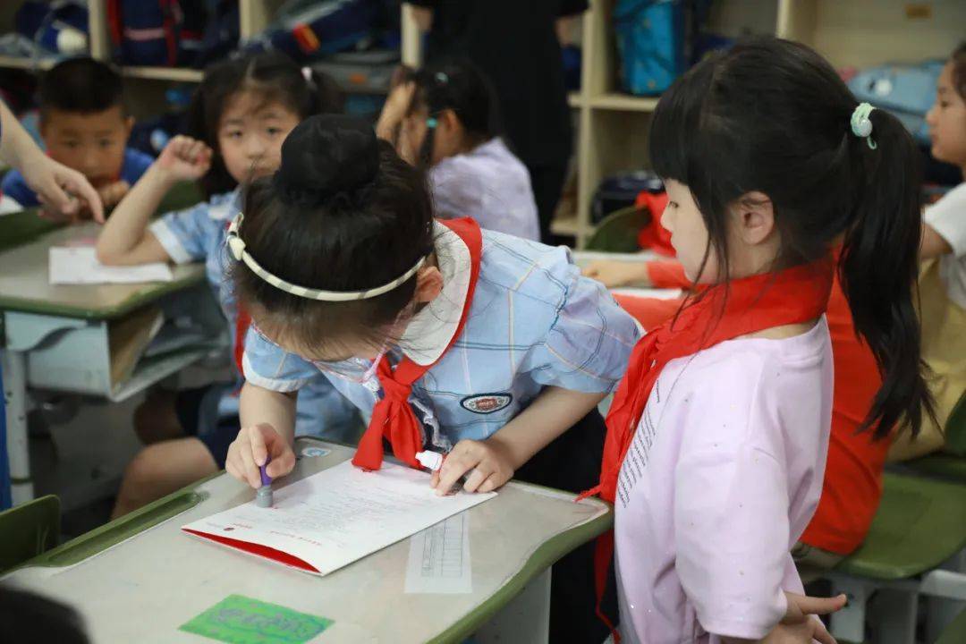 【百年"中华"·德育】" 我是中华星,争做好队员"——中华路小学校"