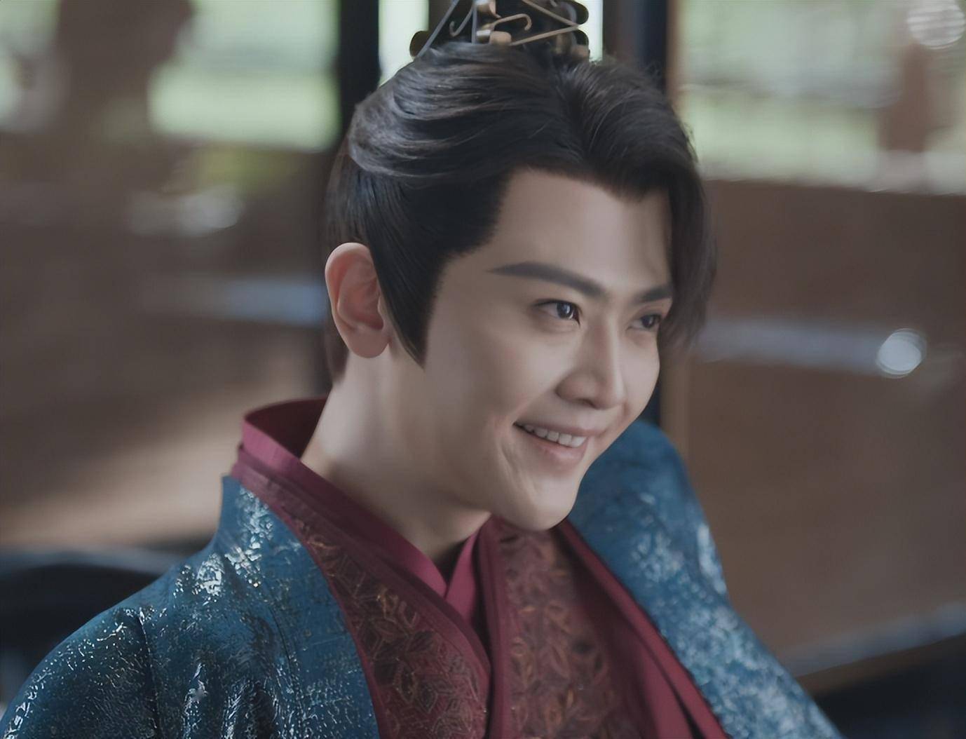 邪魅怪笑,表情狰狞,37岁刘端端出手,带来教科书式"疯癫演技"