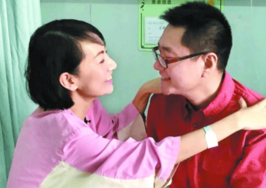 80后患癌女孩提前给自己办葬礼,离世后,丈夫至今仍未走出阴影_王越