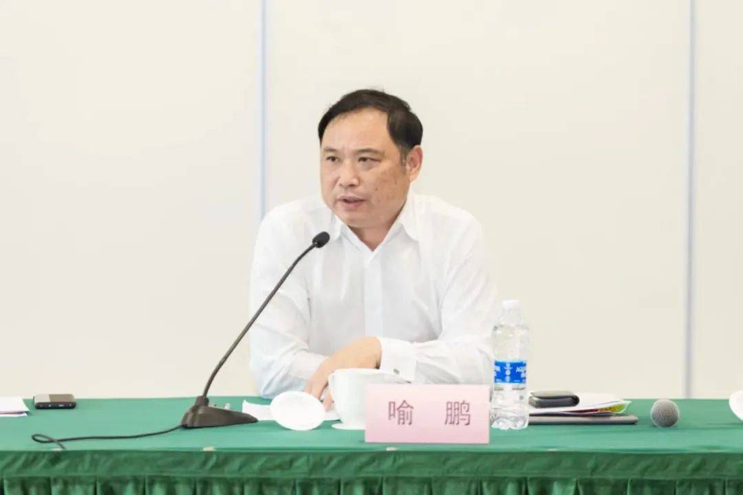 【头条】蔚盛斌副省长出席第三届"湖北数字公益节"启动仪式,喻鹏宣读