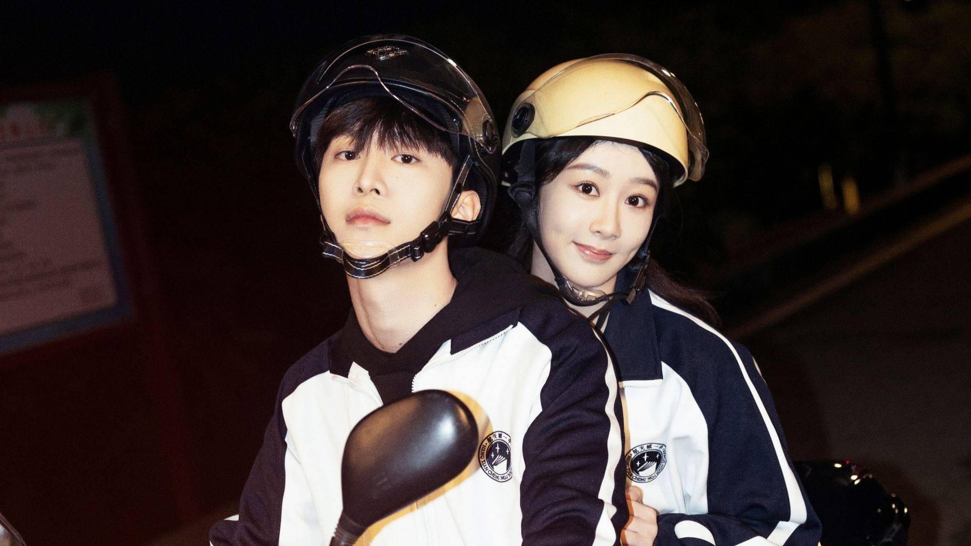 却被捧为歌坛顶流,这5位明星羞不羞_华晨宇_尚雯婕_王源