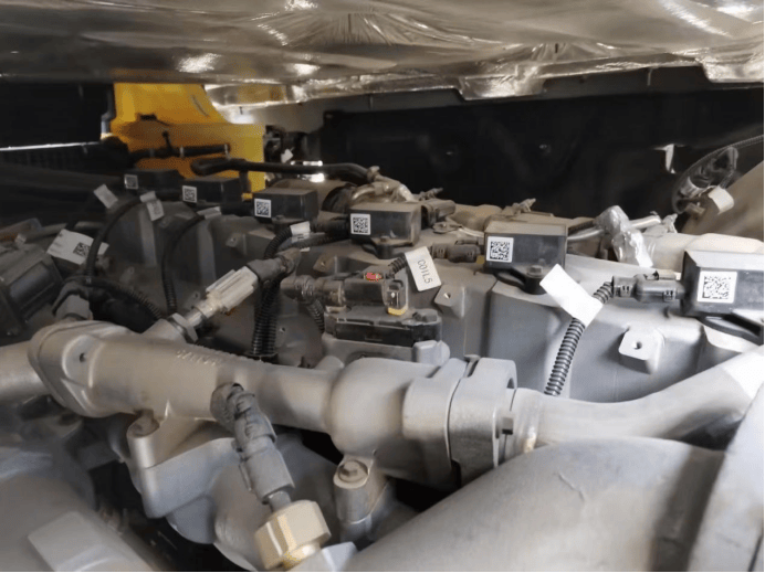 助力干线物流高效创赢 580马力欧曼est星辉版燃气车