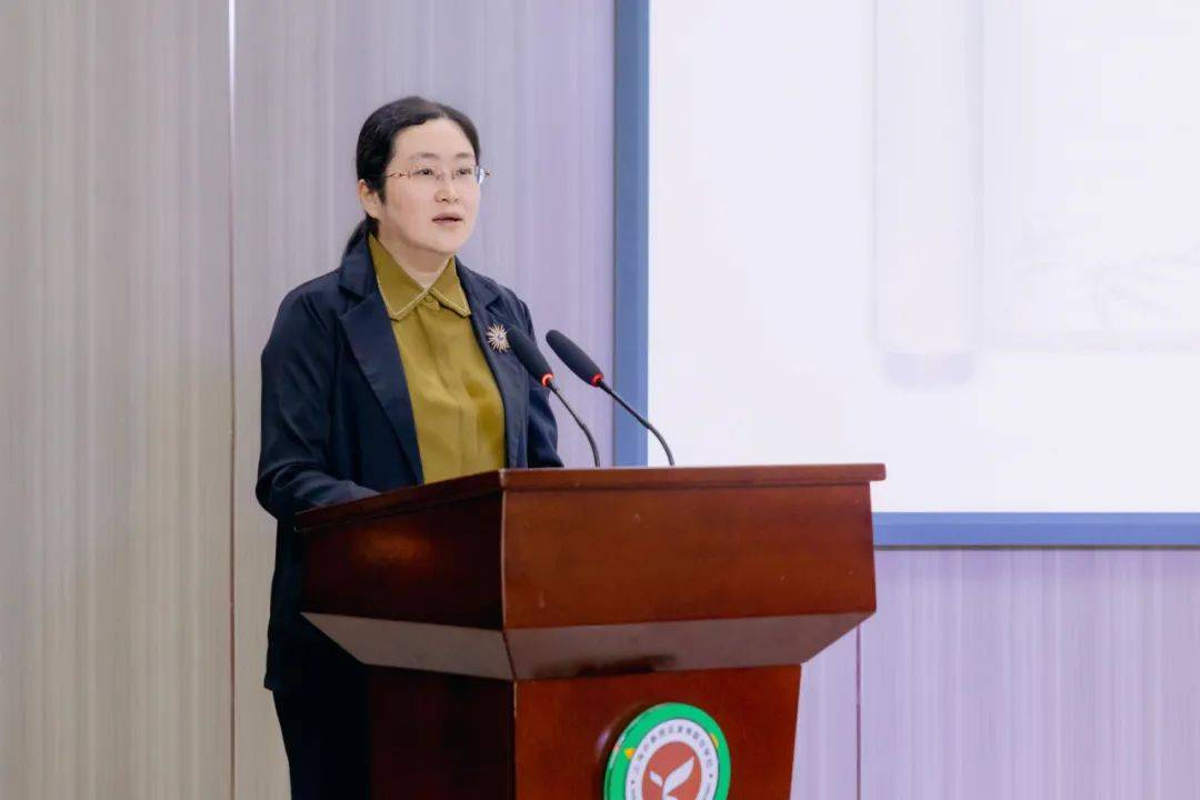 专委会暨育秀教育集团学生校园阅读项目化学习展示活动在育秀中学举行