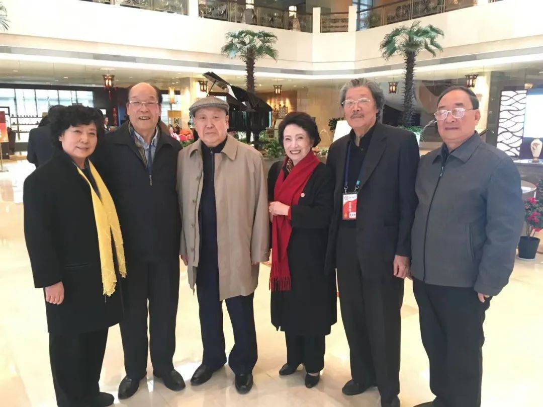 导演一等奖等11项奖;《漂来的媳妇》《黄河浪