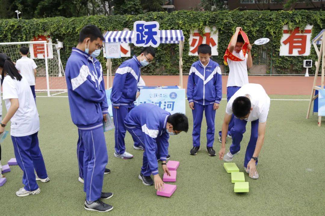 "首届表达性艺术大会暨第二届校园舒压艺术季"在北京市广渠门中学举行