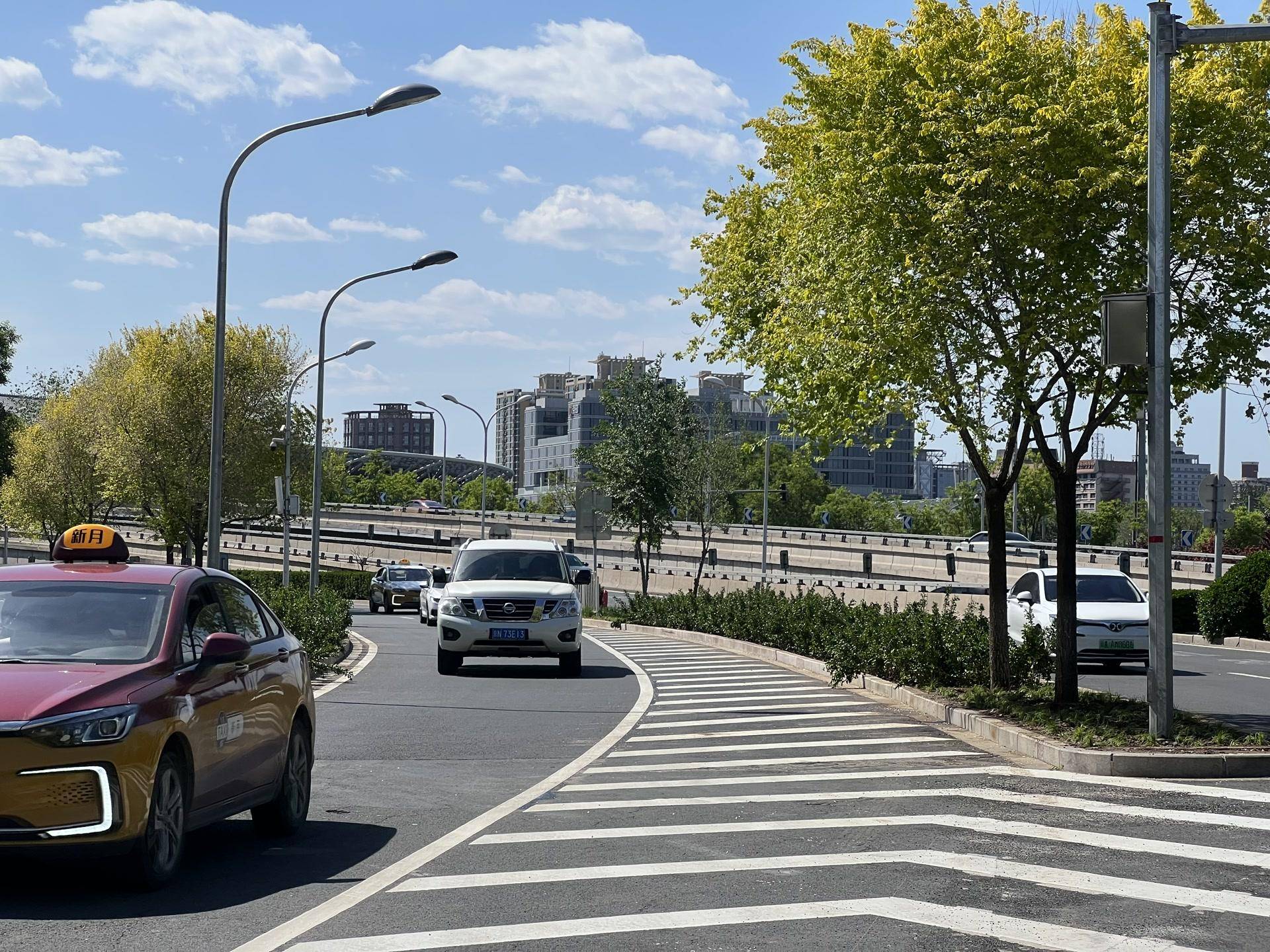 站区美颜,北京七大火车站,出站见美景