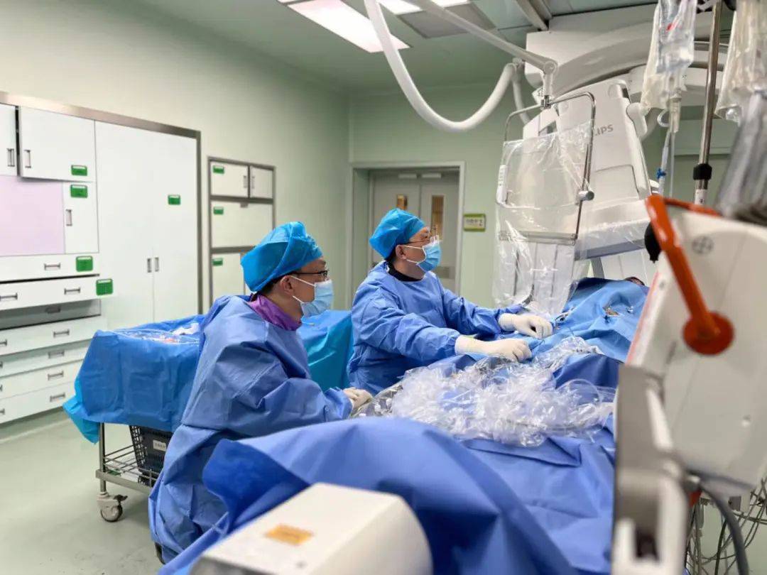 消灭心脏"捣乱"起搏点终脱险_小文_手术_李海鹰