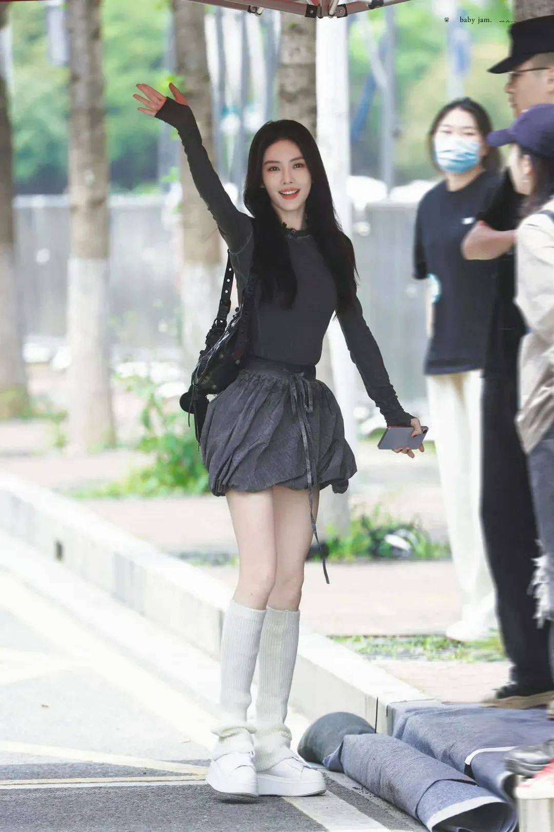 vuitton_短裙_jennie