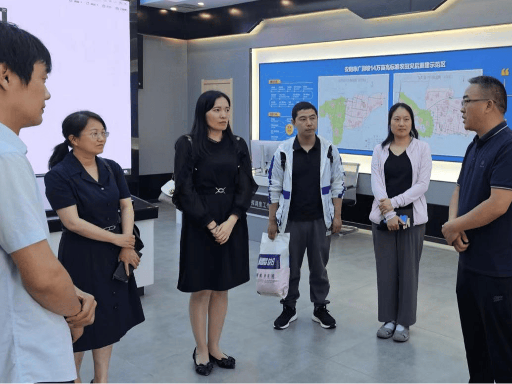 陈景红对瑞通集团的发展给予高度评价,结合学院科技创新主要研究方向