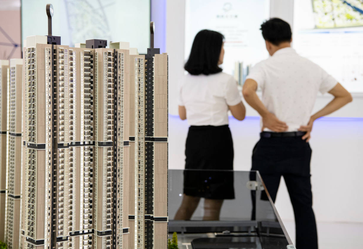 广州新政后两日:港客也来买房,有盘“工作日忙如周末”,二手房挂牌量激增_楼盘_时代_财经