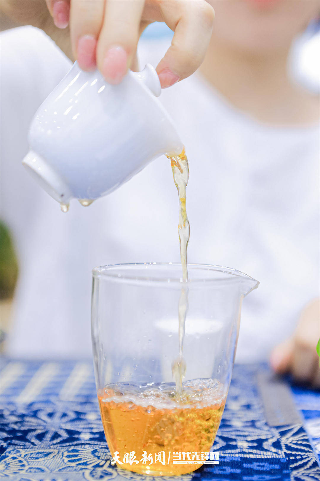 天眼观文博|一盏茶里品非遗 文博会上的贵州"茶"事