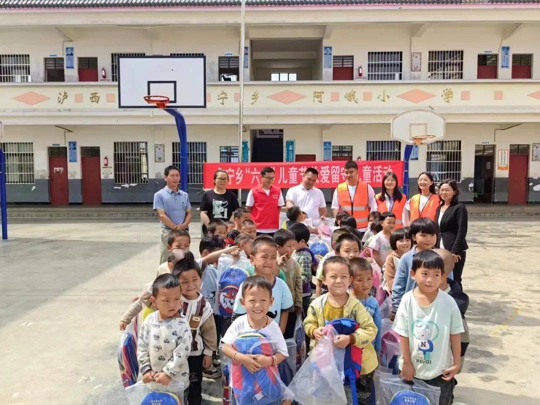 【六一特辑】泸西县各级妇联组织开展"少年儿童心向党,我与祖国共成长