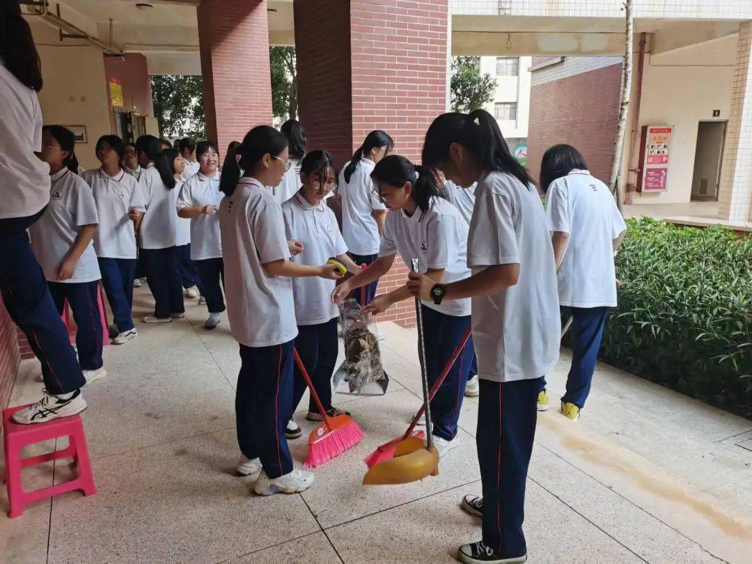 文明养成在行动|春风化雨毓文明 德润桃李满园香——晋江市毓英中学