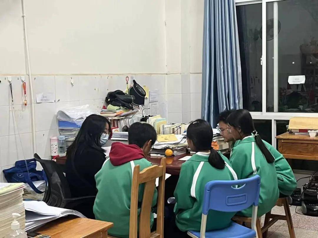 以研促教潜心探索,引领教学开辟新篇——芒市第二中学教育教学改革