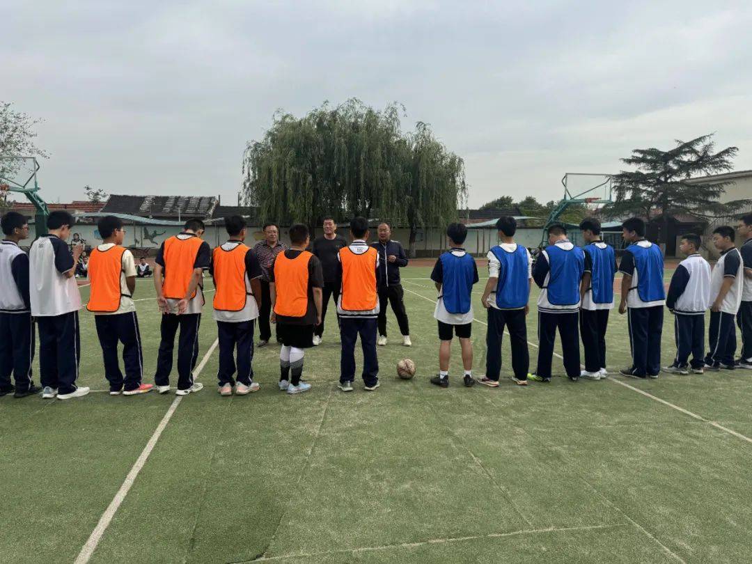 "第2032期】青岛31中"奔跑吧少年"阳光体育节 "校长杯"足球赛比赛纪实