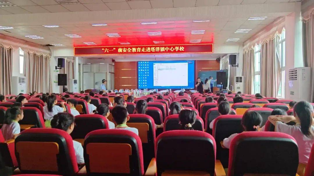 迎"六一" 送平安!琼海公安交警走进中小学校开展交通安全宣传活动