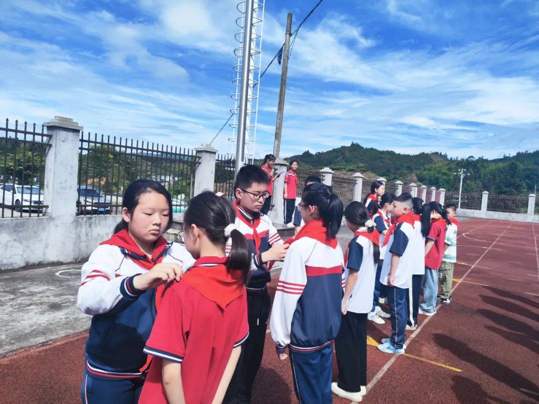 樟木头镇百顺小学图片